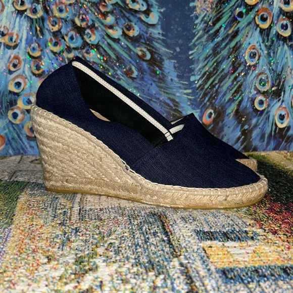Neiman Marcus Size 8 Denim Wedge Espadrilles - Picture 1 of 14